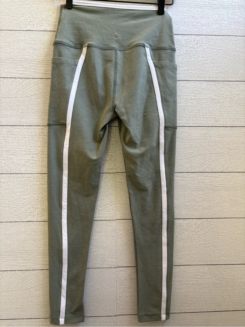 Beyond Yoga Spacedye New Moves High Waisted Midi Legging Sage Cloud White Size M - Picture 7 of 9